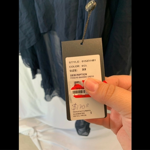 NWT Adrianna Papell Poncho Covering Sheer Top in‎ Blue [PLUS SZ 22W ] - Picture 6 of 8